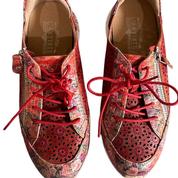 L’ Artiste Red floral Print Sneakers genuine leather size 37 - Picture 1 of 6